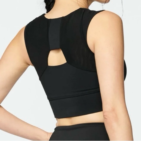 Forme®'s patented posture transforming sports bra - Picture 2 of 2